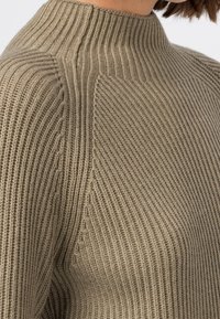 HALLHUBER Sweter