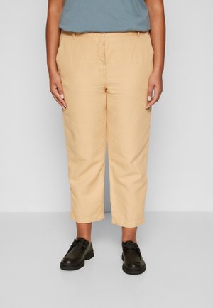 Tommy Hilfiger Curve SLIM STRAIGHT - Trousers - harvest wheat