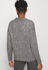 ONLY Neuletakki - grey