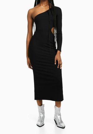 Cocktail dress / Party dress - black