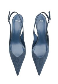 Talons slingback en denim avec des bouts pointus, dotés d'une doublure intérieure lisse et de brides de cheville ajustables. Couleur : bleu foncé.