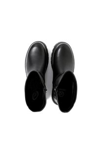 Stivali neri in pelle fino alla caviglia con finitura liscia, chiusura con cerniera laterale, punta arrotondata e suole in gomma testurizzata per una migliore aderenza.