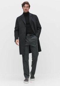 Bläck Ossian Rollneck - Neule - black