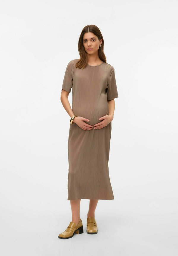 UMSTANDS - Strickkleid - fungi