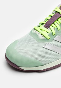 adidas Performance DROPSET 3 GFX  - Sportovní boty - linen green/silver metallic/lucid lemon