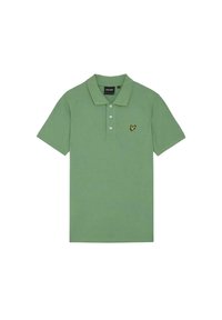 Polo verde in cotone con colletto, tre bottoni e un piccolo logo giallo a forma di farfalla sul petto. Maniche corte.