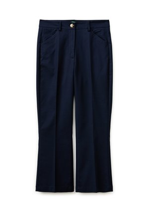Pantalon bleu marine à jambes droites avec passants de ceinture, poches latérales, fermeture à boutons sur le devant et finition lisse et cintrée.