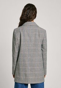 Pepe Jeans FLAVIA - Kratka jakna - mousse white