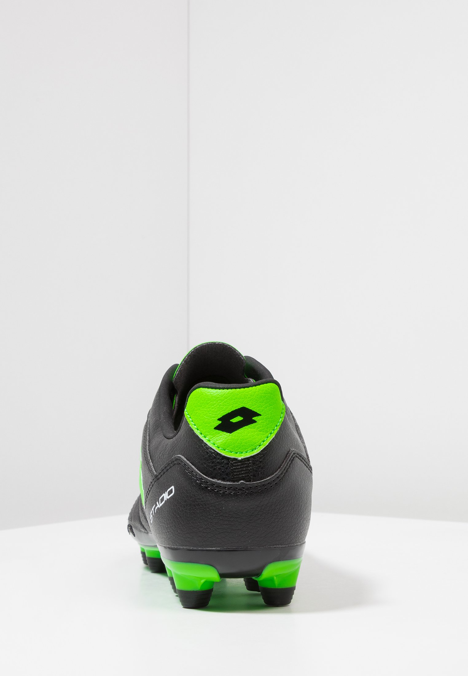 Lotto STADIO 300 II FG Fotballsko all blackspring green Lotto STADIO 300 II FG Fotballsko all blackspring green
