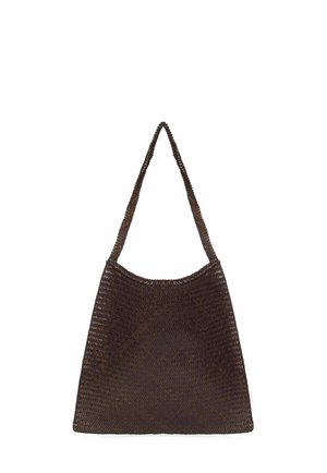 Donkerbruine gevlochten boodschappentas met een enkele lange riem, ontworpen om over de schouder te dragen.
