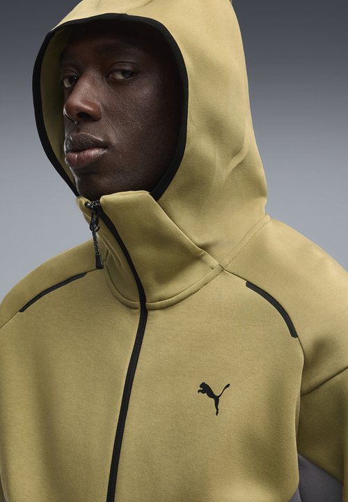 PUMA Sportjacke 'TECH' — photo 4