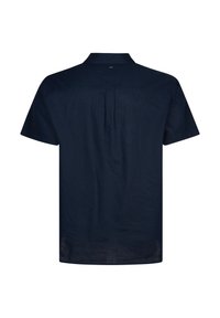 Chemise bleu marine à manches courtes en lin léger, avec un col classique, un pli au dos et un ourlet net et droit.