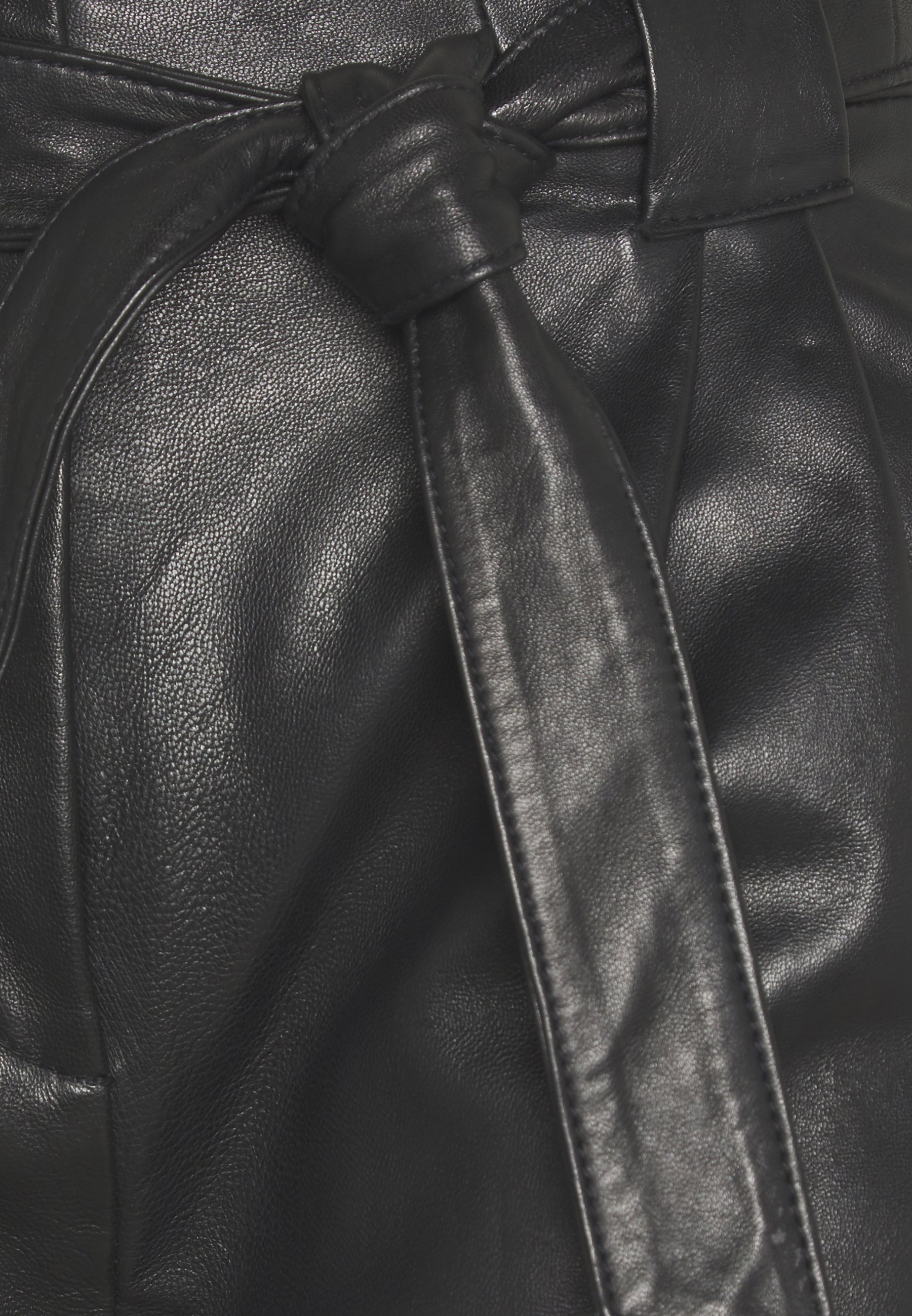 SAGO TROUSERS Skinnbukser black SAGO TROUSERS Skinnbukser black