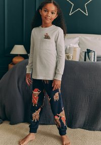 Next MATCHING FAMILY CHRISTMAS HAMISH THE HIGHLAND COW - REGULAR FIT SET - Pyžamo - grey navy blue