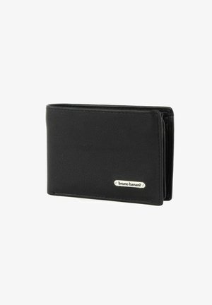 Portefeuille en cuir noir avec une texture lisse, design pliable en deux, plaque de marque argentée à l'avant et plusieurs emplacements pour cartes à l'intérieur.