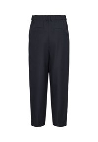 Pantalon noir droit avec taille élastique et deux poches passepoilées à l’arrière, vu de dos sur fond blanc.