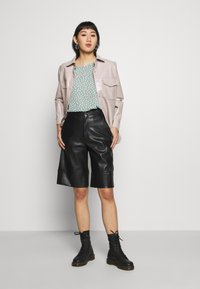 ONLY ONLVIC NOOS  - Bluse - chinois green/karo