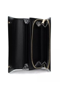 Zwart leren portefeuille met gouden rits en hardware, voorzien van meerdere kaartsleuven en vakken, met een textuuraccent in de binnenvoering.