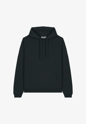 Sudadera con capucha negra hecha de tela suave, que cuenta con un bolsillo frontal tipo canguro, dobladillo y puños acanalados, y con cordones para ajustar la capucha.