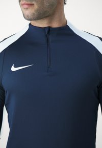 Nike Performance STRIKE DRILL TOP - Longsleeve - obsidian/white