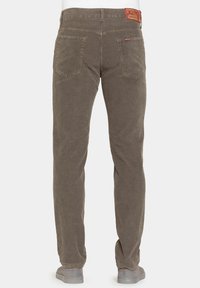 Pantaloni in costina marroni con un design a gamba dritta, dotati di due tasche posteriori e un'etichetta in pelle brandizzata in vita.