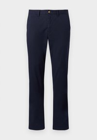 Pantalones de hombre azul marino de corte recto, con cierre de botón y cremallera, trabillas para cinturón y bolsillos delanteros, expuestos planos sobre un fondo blanco.