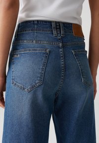 OPUS MID RISE CROPPED WIDE FIT - Straight leg jeans - mid lane blue