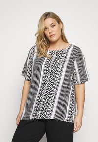 ONLY Carmakoma CARMARRAKESH - Blusa - black/cloud dancer