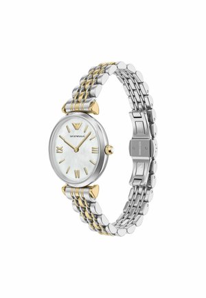 Runde silberne und goldene Armbanduhr mit weißem Zifferblatt, goldenen römischen Zahlen und zweifarbigem Metallgliederarmband, 10:08 anzeigend.