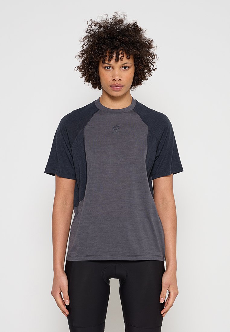 Camiseta deportiva