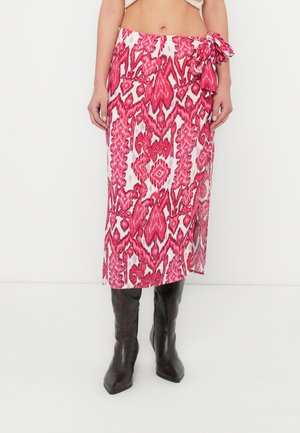 VIBRIA EVA - Tubenederdele - birch/holly berry/jazzy