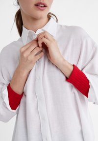Stradivarius RUSTIKALES DAILY - Blus - white