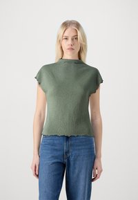 ONLY ONLRIE - Lihtne T-särk - four leaf clover