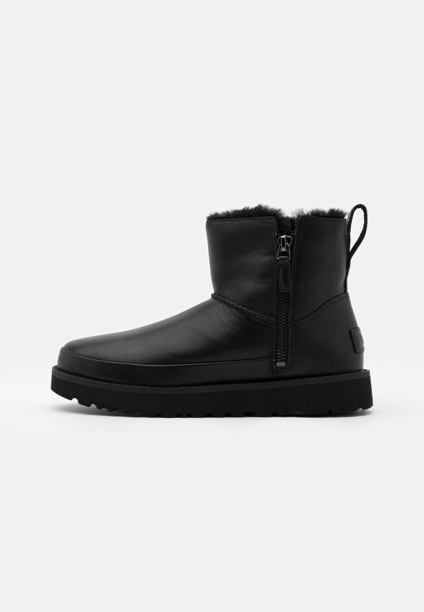 black uggs with zipper