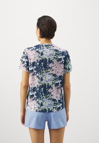 adidas Performance TEE - Sportfelső - aurora ink/sandy pink