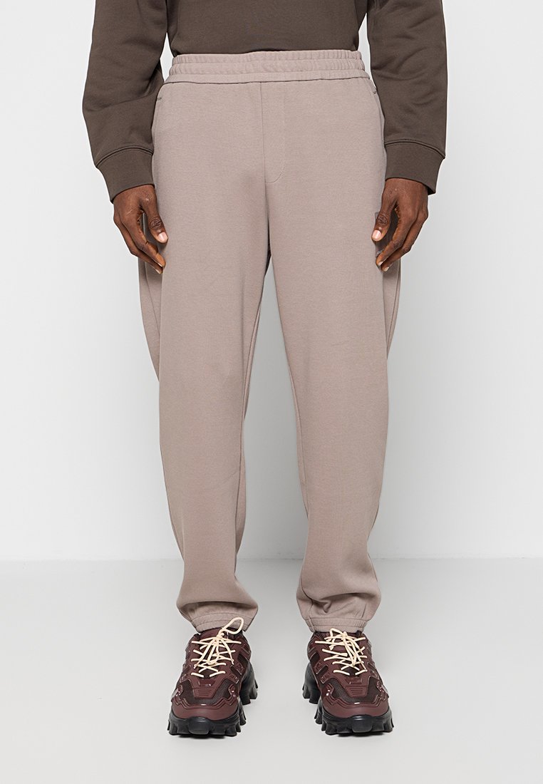 Pantalones deportivos
