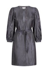 Grijze satin jurk met een ronde hals, ritsluiting, lange pofmouwen en een bevestigd taille. Gladde textuur en een knielang ontwerp.