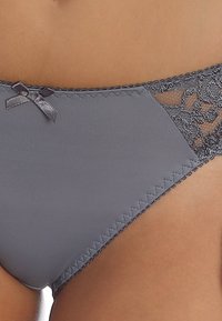 Sassa CLASSIC 2 PACK - Figi