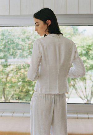 PULL&BEAR, Veste légère - white