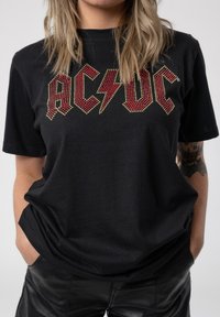Paradiso Clothing AC/DC FULL COLOUR VOLTAGE DIAMANTE - Print T-shirt - black