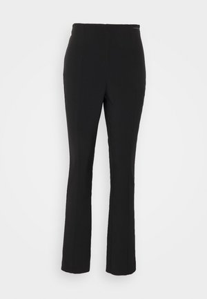 Pantaloni negri, croiți, cu o potrivire slim, având o textură netedă, picioare drepte și un design minimalist, fără accesorii vizibile sau modele.