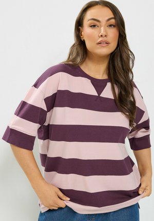 Yours Clothing, PLUS SIZE T-SHIRTS - T-shirt con stampa - purple