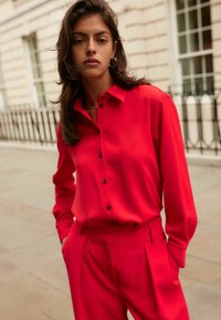 Next LONG SLEEVE REGULAR FIT - Skjortebluser - red