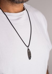 Thumbnail Image 2