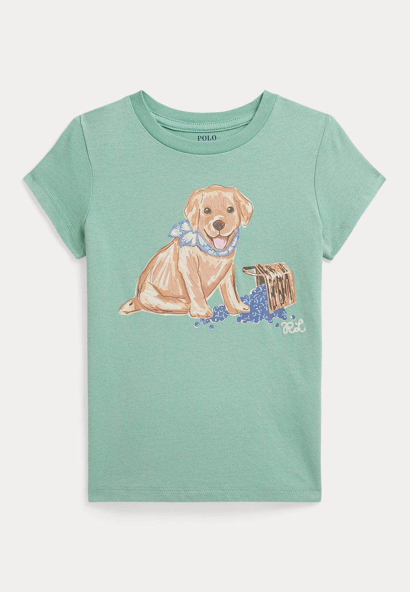 Ανοιχτό πράσινο βαμβακερό μπλουζάκι με εκτυπωμένη εικόνα ενός κουταβιού κίτρινου λαμπραντόρ με μπλε κορδέλα, που κάθεται δίπλα σε ένα καλάθι με βατόμουρα.