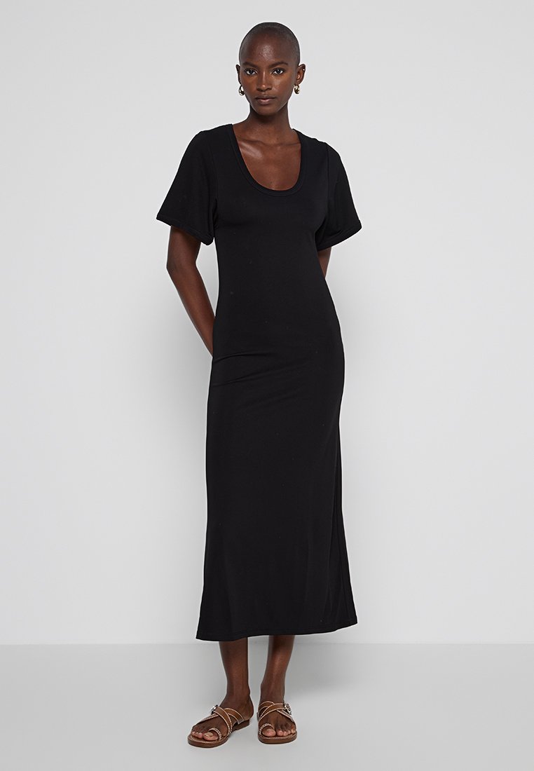 By Malene Birger Maxi-jurk zwart By Malene Birger Maxi-jurk zwart
