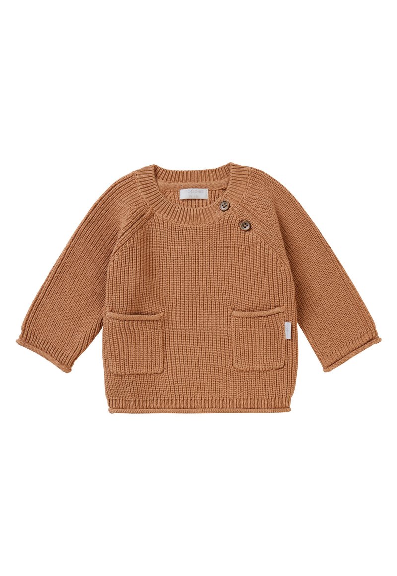 Pull en tricot beige avec une texture côtelée, présentant des manches longues, deux poches avant et des détails en bouton sur l'épaule.