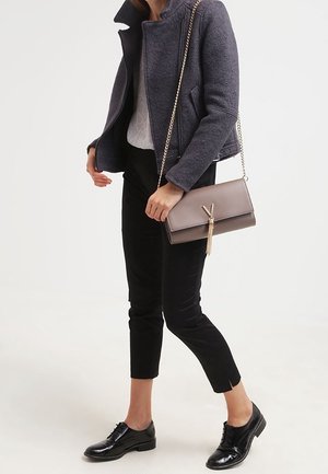 Valentino Bags, Pochette - taupe