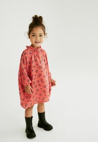 Next RUFFLE COLLAR - Denimové šaty - coral pink ditsy