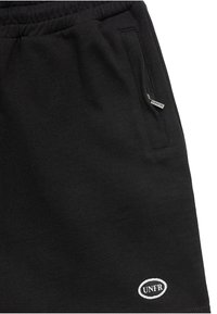 UNFAIR ATHLETICS INSPIRED EASY FIT - Šortky - black